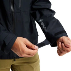 Burton [ak] Gore-Tex 2L Surgence Shelljacke True Black Herren -Skiausrüstung Rabatte burton ak gore surgence 2l jacket 21606104001 05 gross