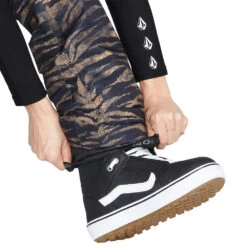 Volcom Hallen Schneehose Tiger Print Damen 10 Volcom Hallen Schneehose Tiger Print Damen -Skiausrüstung Rabatte volcom hallen pant h1352307 tgp 04 gross